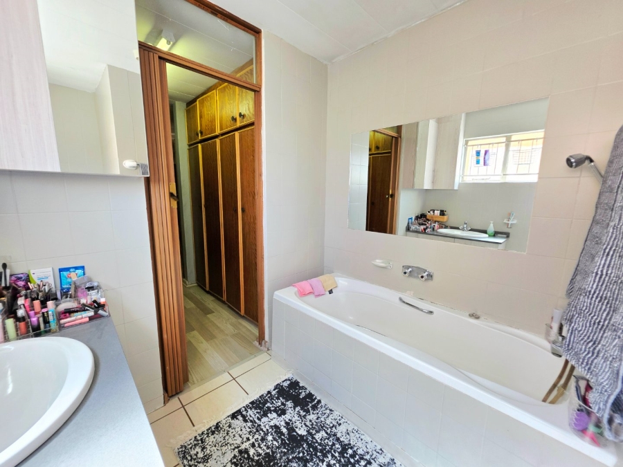 3 Bedroom Property for Sale in Arboretum Free State